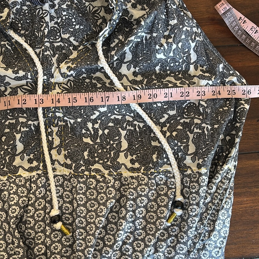NWT Chelsea & Theodore Gray & White Patterned Sleeveless Tiered Midi Dress 3X/3T - Picture 10 of 11